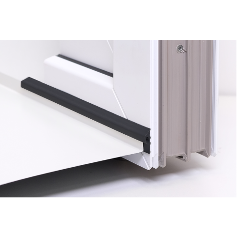 Uszczelka PCV do parapetów metalowych czarna 1 mb.