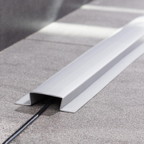 Listwa wielofunkcyjna z PCV 2in1 – samoprzylepny panel wykończeniowy, 110 mm, czarny