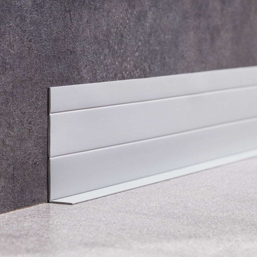 Listwa wielofunkcyjna z PCV 4in1 – samoprzylepny panel wykończeniowy, Czarny