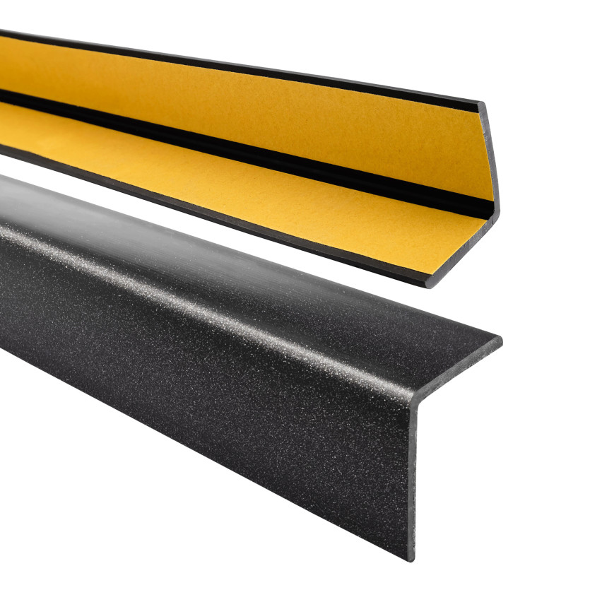 Kątownik miękki z klejem  PCV  - KM - czarny/srebrny