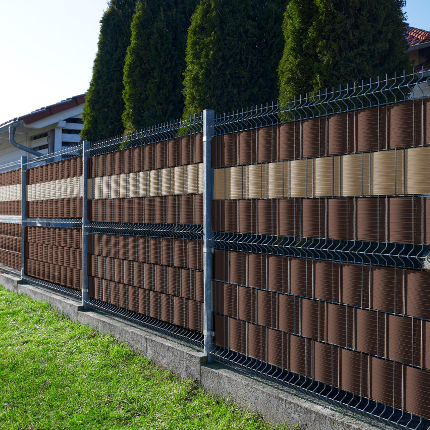 Taśma Ogrodzeniowa Quest® Lux  900 g/m2, 19cm brązowa RAL 8017