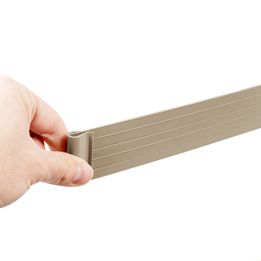 Klips do mocowania listwy panelowej - taśmy ogrodzeniowej, beż