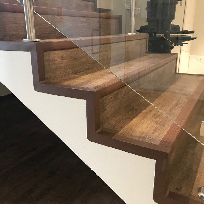 Listwa przyścienna kątowa LZ, ciemnoszary, 1,5m