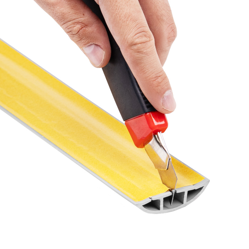 Listwa kablowa maskująca samoprzylepna PCV – 200 cm, półokrągła, brąz