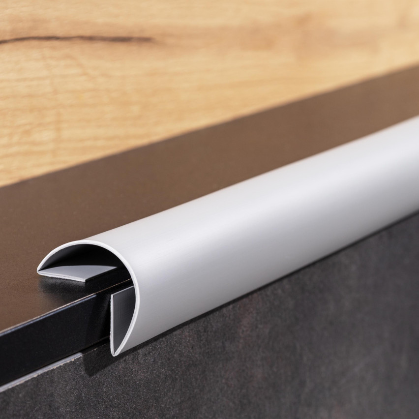 Listwa wielofunkcyjna z PCV 6w1 – samoprzylepny panel wykończeniowy,  jasnozielony