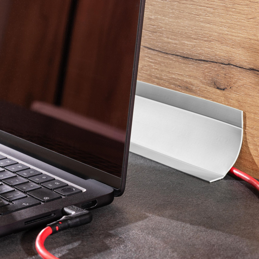 Listwa wielofunkcyjna z PCV 6w1 – samoprzylepny panel wykończeniowy, biały