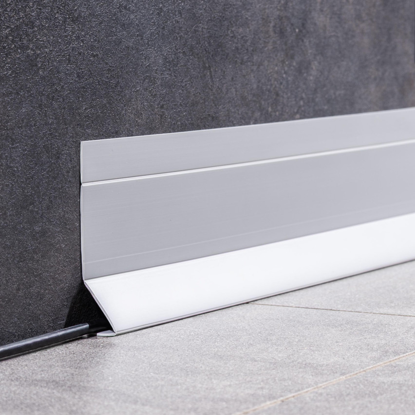 Listwa wielofunkcyjna z PCV 4in1 – samoprzylepny panel wykończeniowy, 120mm, brąz