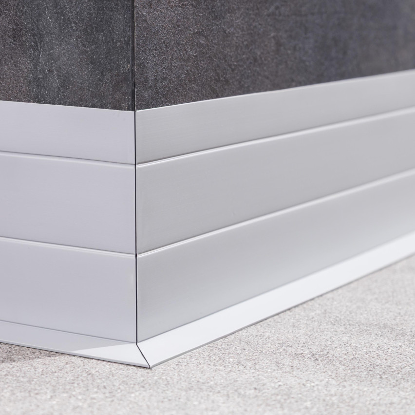 Listwa wielofunkcyjna z PCV 4in1 – samoprzylepny panel wykończeniowy, szary