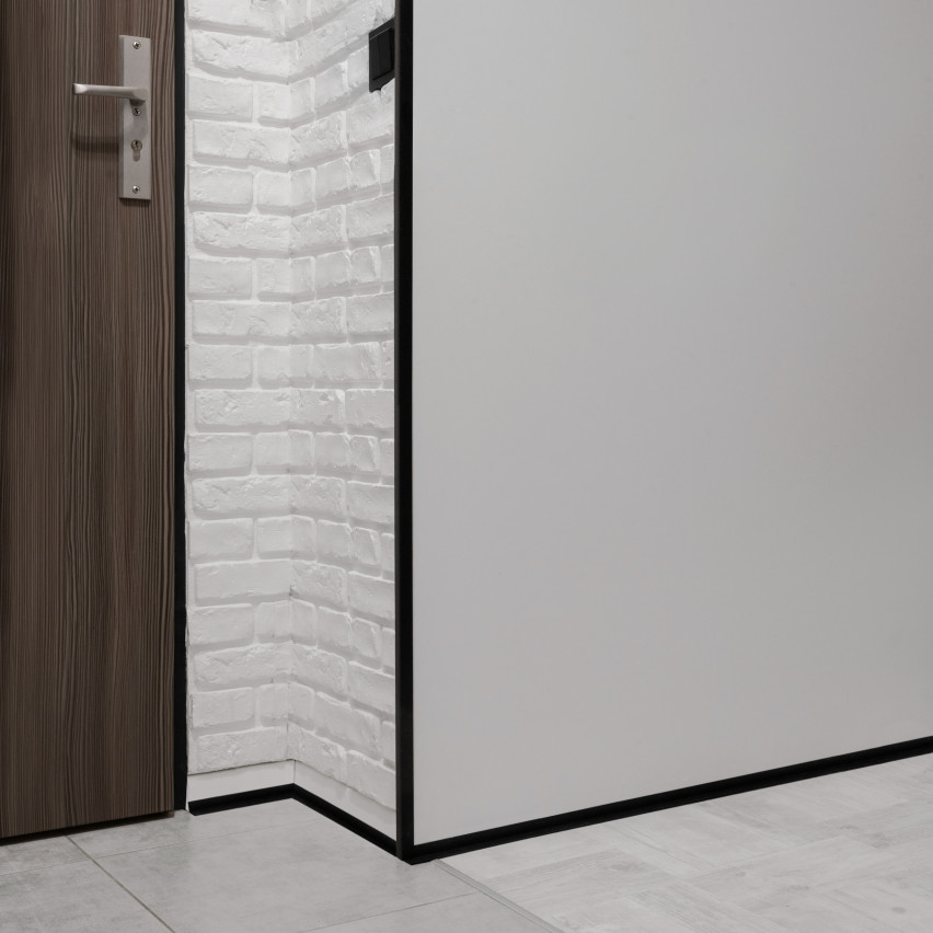 Profil kątowy PVC nierównoramienny, ochrona krawędzi, ochrona narożników, ciemnoszary